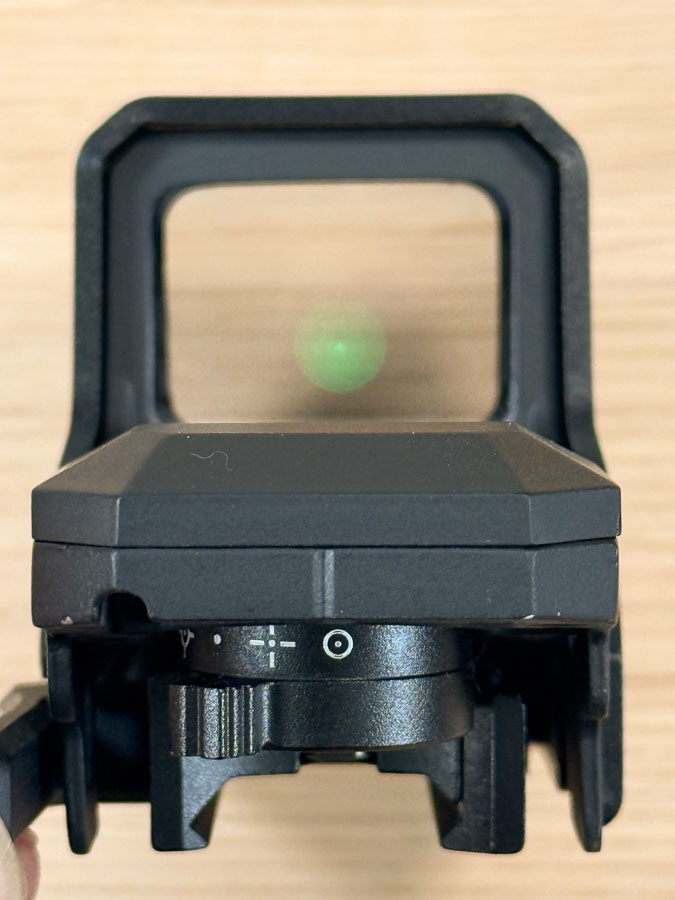 Test Sightmark Ultrashot R : commutateur de changement de la forme du point